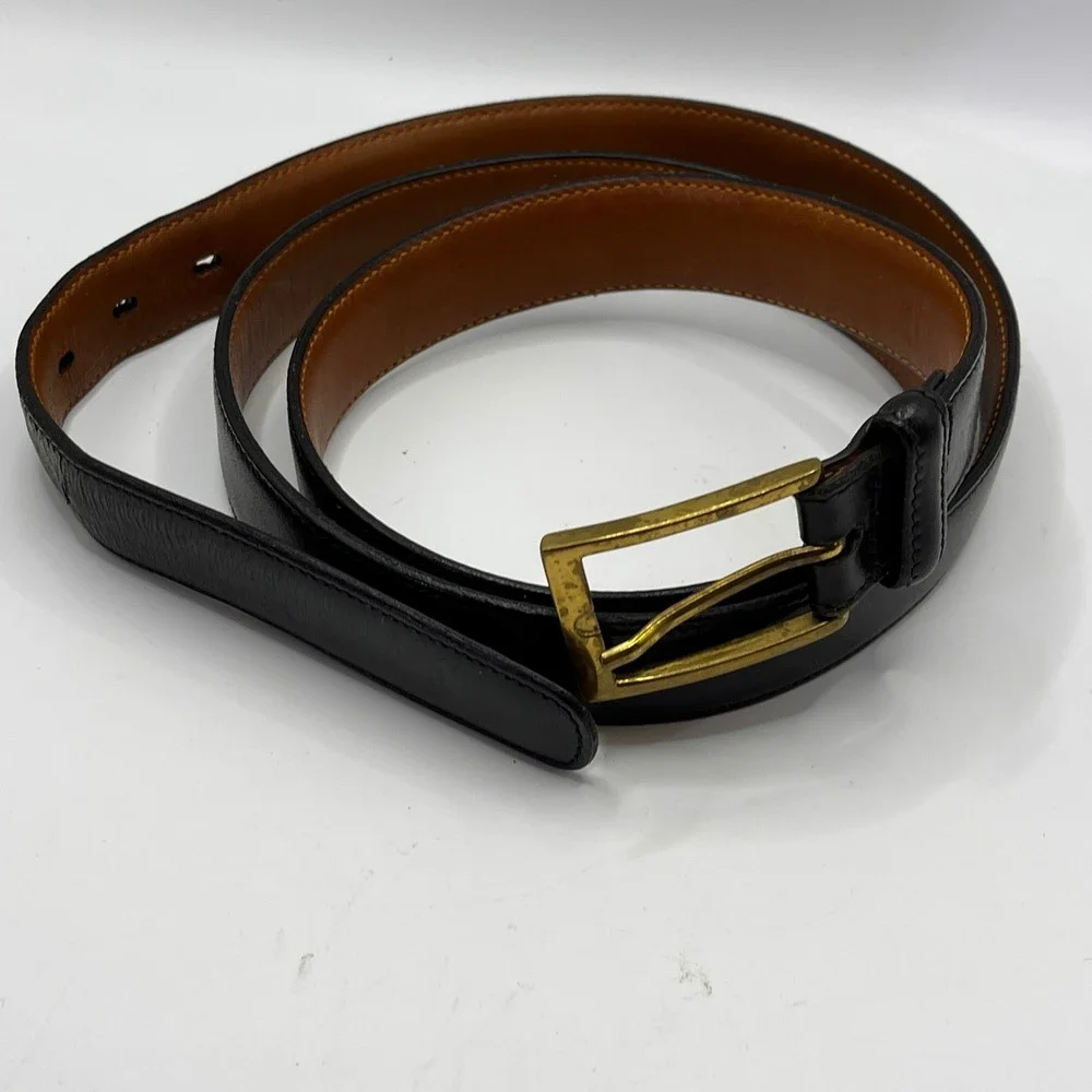 Saks Fifth Avenue Mens‎ Black Leather Belt Brass Buckle Size 42 SFA Made in USA
